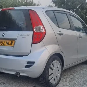 Suzuki Splash 2012 1.0L Manual 5-door hatchback - Image 4