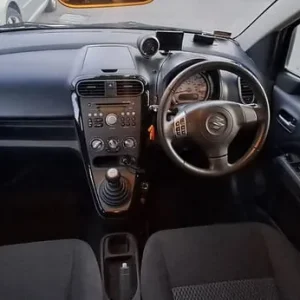 Suzuki Splash 2012 1.0L Manual 5-door hatchback - Image 6
