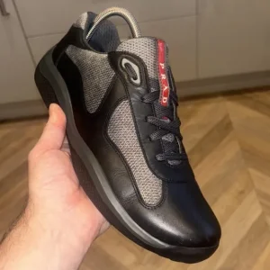 Prada Trainers UK 6 fit UK 7/8 - Image 2