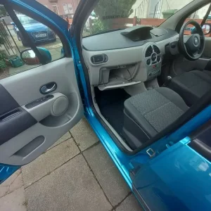 Renault Modus hatchback 2006 manual 1.6 - Image 2