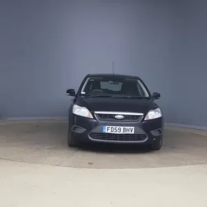 2010 Ford Focus 1.6 Style 5-door hatchback petrol manual - Image 2