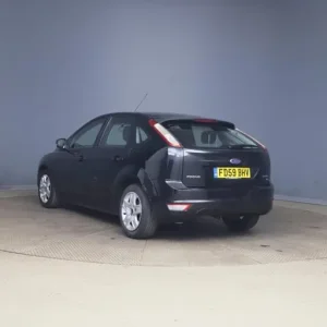 2010 Ford Focus 1.6 Style 5-door hatchback petrol manual - Image 6