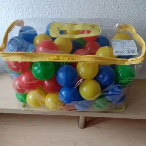 Big bag of Balls (over 100)