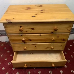 Pine chest of 4 drawers - Image 2