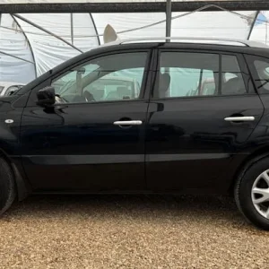 2010 Renault Koleos 2.0 dCi Dynamique S 5dr Estate Diesel Manual - Image 5