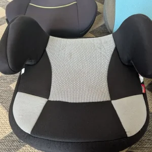 Various booster car seats for older kids - Image 2