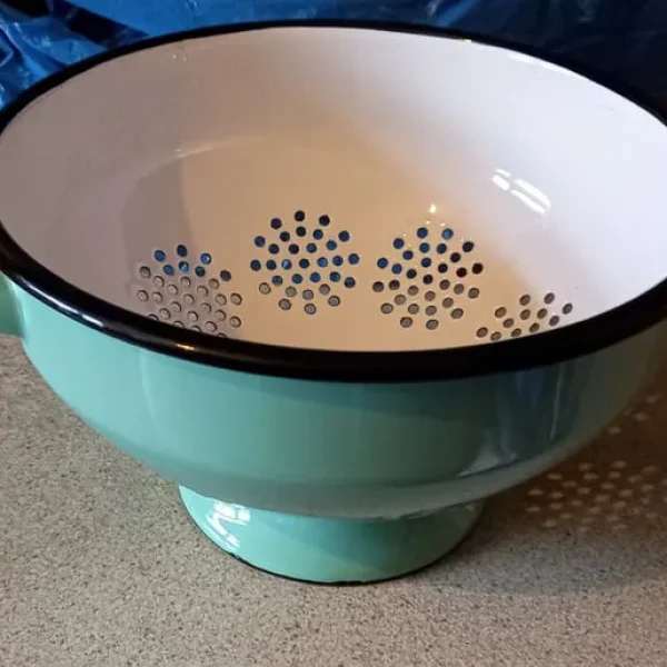 Metal Collander