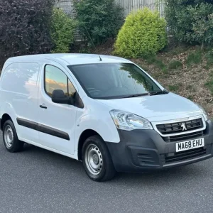 2018 Peugeot Partner 850 SE 1.6 BlueHDi 100 Van