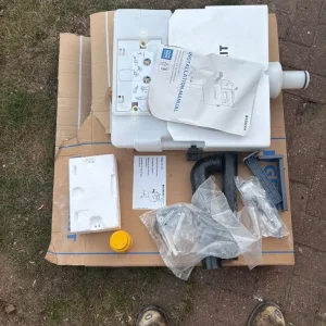 Geberit sealed toilet cistern - Image 2