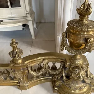 Large brass fender urn finial swags & lion heads - Image 6