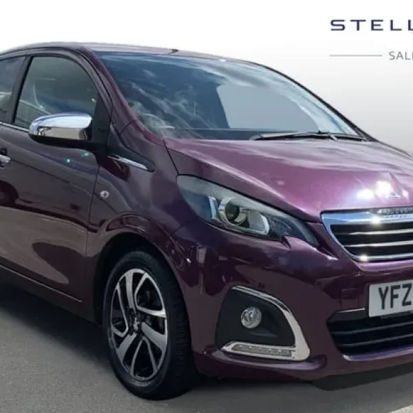 2015 Peugeot 108 1.2 PureTech Feline 5-door hatchback