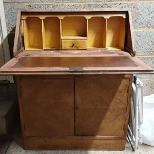 Antique bureau - Image 2