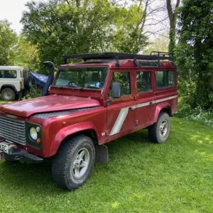Land Rover Defender 110 County Station Wagon (CSW) - Image 2