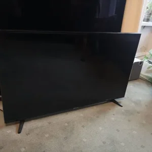 Samsung LED TV UE43RU7100 4K UHD Smart WiFi HDR - Image 3