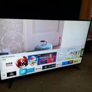 Samsung LED TV UE43RU7100 4K UHD Smart WiFi HDR