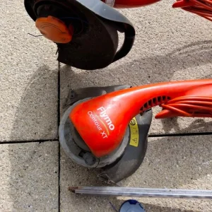 Flymo hover vac 250 and strimmers - Image 3