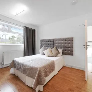 3 Bedroom 2 Bath Home with Private Garden - Image 7