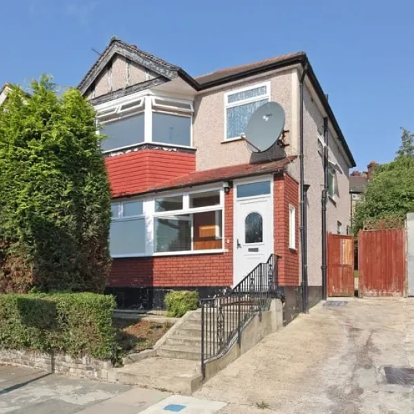 3 Bedroom 2 Bath Home with Private Garden