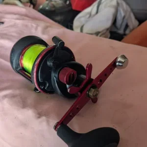 PENN 525 Mag3 multiplier fishing reel in good condition running lovely - Image 2