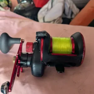 PENN 525 Mag3 multiplier fishing reel in good condition running lovely