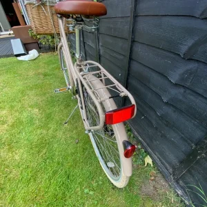 Ryedale cream ladies bike - Image 8