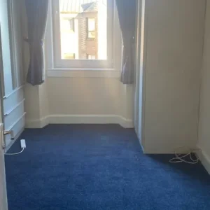 2 bed flat in Llanwrda, Carmarthenshire - Image 8