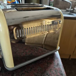 Morphy Richards 4 slice cream toaster - Image 5