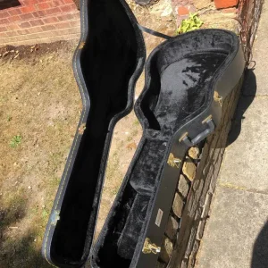 Kinsman acoustic guitar hard case (dreadnought size) - Image 4