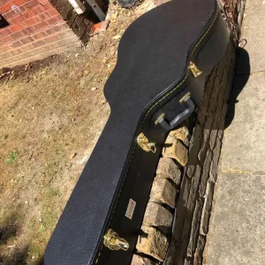 Kinsman acoustic guitar hard case (dreadnought size)