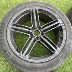 20" Genuine Audi Q5/Q7 5-Spoke Alloy Wheels and Tyres - Image 4
