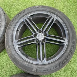 20" Genuine Audi Q5/Q7 5-Spoke Alloy Wheels and Tyres - Image 5