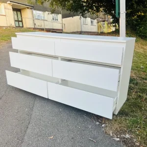 Big chest of drawers