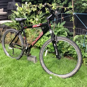 Specialized Hardrock 19 inch bike - Image 2