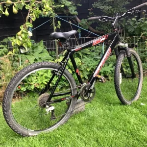 Specialized Hardrock 19 inch bike - Image 3