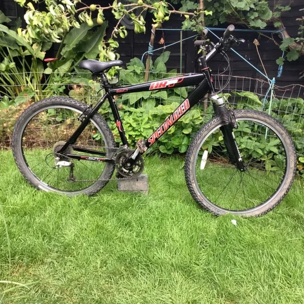 Specialized Hardrock 19 inch bike