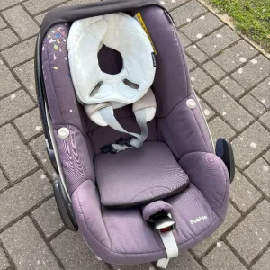 Maxi-Cosi Pebble Car Seat with ISOFIX Base - Image 8