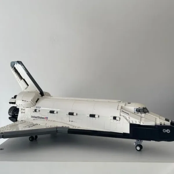 Lego space shuttle 10283