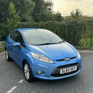 Ford Fiesta 2010 3-door manual hatchback - Image 2