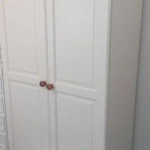 White wardrobe with hanging rail - Image 3