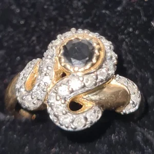 9ct yellow gold diamond and sapphire twist ring - Image 5
