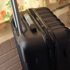 Two sturdy suitcases - Image 3