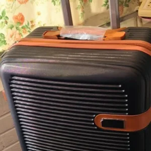Two sturdy suitcases - Image 5