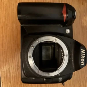 Nikon d50 body