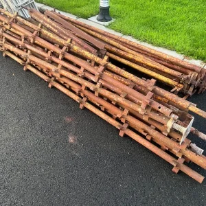 Scaffold with 15x star bars, 17x 8ft, 15x 4ft, and 1x diagonal