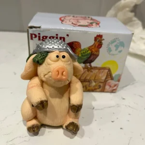8 Piggin ornaments and bn t shirt - Image 6