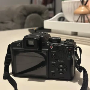 Panasonic Lumix DMC-FZ38 with Leica lens - Image 4