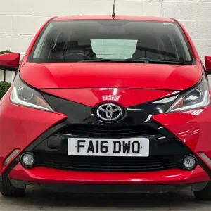 2016 Toyota AYGO 1.0L petrol hatchback with x-pression trim - Image 3