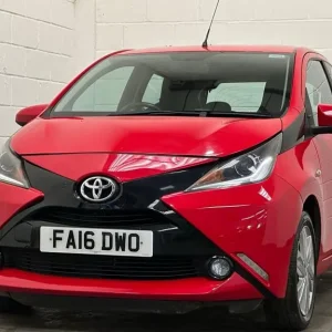 2016 Toyota AYGO 1.0L petrol hatchback with x-pression trim - Image 4