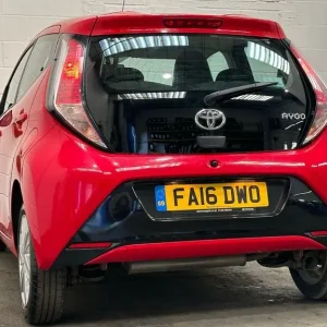 2016 Toyota AYGO 1.0L petrol hatchback with x-pression trim - Image 5
