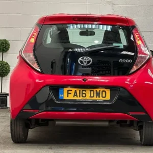 2016 Toyota AYGO 1.0L petrol hatchback with x-pression trim - Image 6